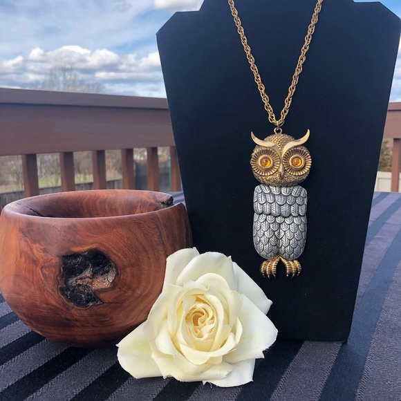 Vintage Jewelry - Vintage Owl Pendant Necklace